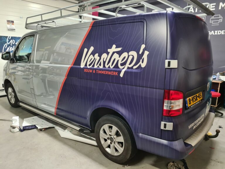 Bestelbus met autobelettering, project ROAX Schoonhoven