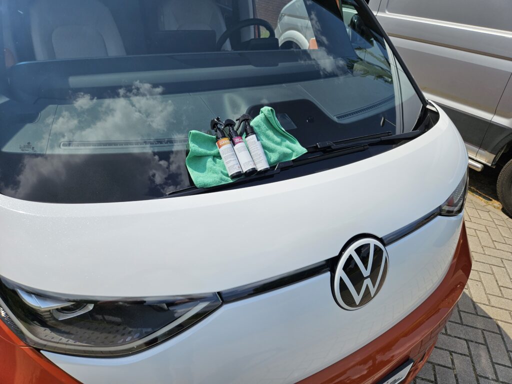 Auto voorbereiden voor carwrap bij ROAX Schoonhoven